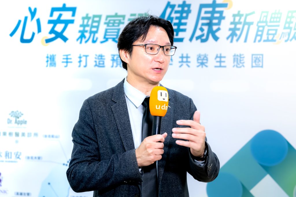 雷文虎克跨界合作啟動「心安專案」，倡議預防醫學落地化，推動全民數據化健康管理。