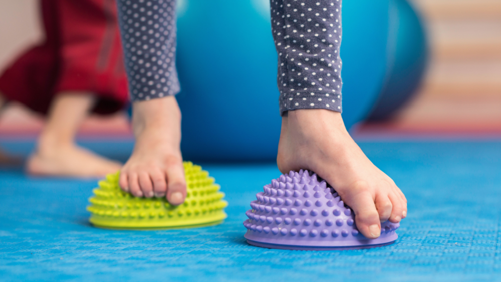 影響終身姿勢、平衡感！ 醫：兒童足部發育錯過不可逆，不及早治療未來恐變O型腿