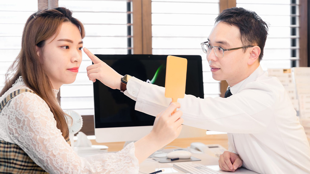 臉部有痘痘時，適合接受雷射相關皮膚照護嗎？