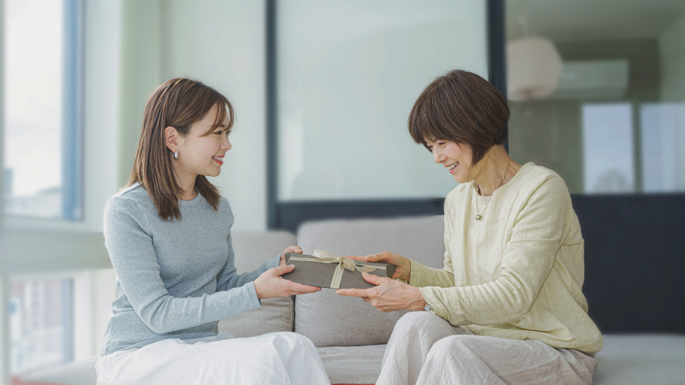 還在送保健食品？2026孝親送禮新指標：「遮白髮」新科技，為父母提供更溫和的造型新選擇