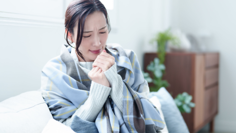別只懂喝薑湯！ 中醫師解析手腳冰冷成因，4大營養素打造「暖爐體質」
