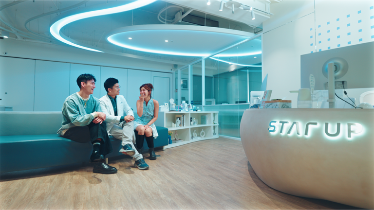 這群人木星、演員景閎笑擁「星」自信! 訪談親吐:用1療程找回微笑曲線