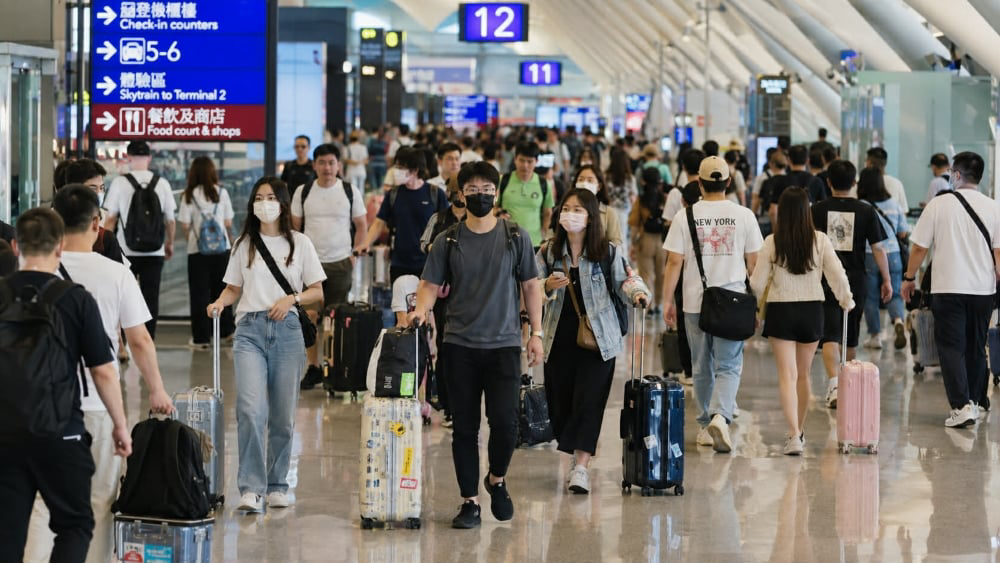 暑假出國潮升溫：高溫、長途飛行成旅遊健康風險