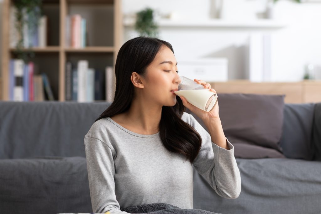 牛奶不只有豐富鈣質？ 一杯含成年人所需4大營養