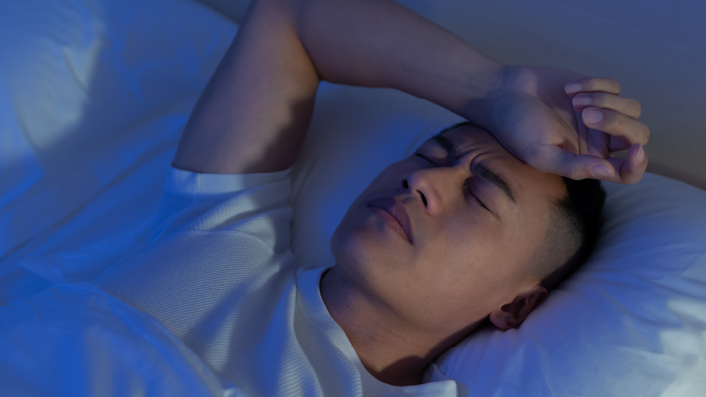 換到異國飯店反而睡不好？認識旅行中的「首夜效應」與睡前放鬆方式